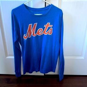 Men’s small Mets long sleeve tee shirt